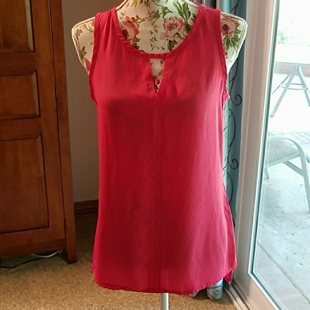 Express Sleeveless Cutout Neck Red Tunic